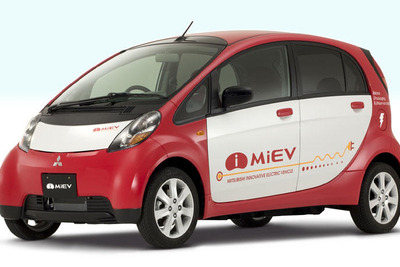 三菱 i MiEV がびわ湖マラソンを走行 画像