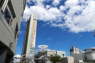 タイムズ24×JR四国、レール&カーシェアを強化 無人入会機も初設置 画像
