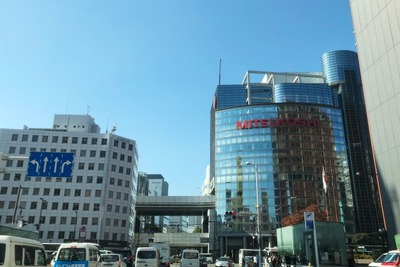 ドコモ、定額使い放題の車内向けインターネット接続サービス開始へ 画像
