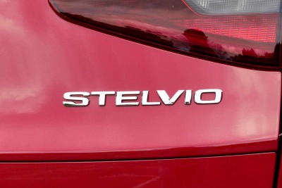 【アルファ ステルヴィオ クワドリフォリオ 新型試乗】SUVの形をしたスーパーカーだ…中村孝仁 画像