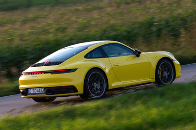 今のポルシェが 911 をモデルチェンジした理由、新型の使命は? 画像