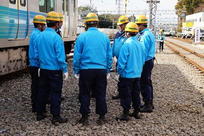 線路保守点検中の列車待避をより確実に…JR東海が列車見張員の支援システムを改良へ 画像