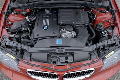 【BMW 1シリーズクーペ 日本発表】ストイキターボエンジン 画像