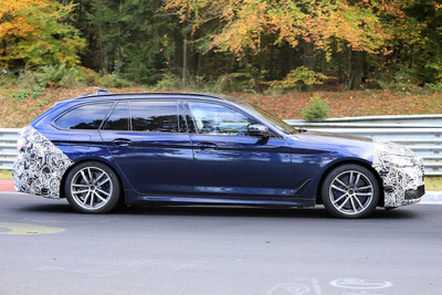 BMW 5シリーズ セダン＆ツーリング 改良モデル、目玉は新グレード「545e xDrive」 画像