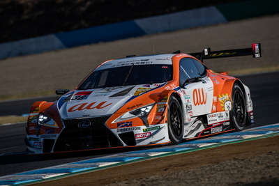 【SUPER GT 最終戦】au TOM'S LC500の中嶋一貴&関口雄飛がポールポジション獲得…GT300クラスはマクラーレンの荒聖治&パロウが首位 画像