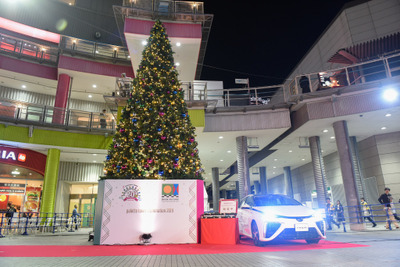 EVでクリスマスツリー点灯中…東京モーターショー2019コラボ企画 画像