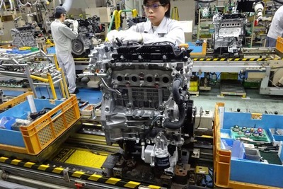 マツダ 菖蒲田専務「欧州では受注の6割を占めており日本でも期待」…新エンジンSKYACTIV-Xの生産ラインを初公開 画像