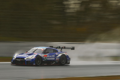 【SUPER GT × DTM 交流戦】2日間の練習走行を終え、本番へ…金曜の雨中1番時計はKONDO GT-Rのマーデンボローが記録 画像