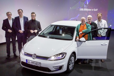 VW ゴルフ のEV、『e-ゴルフ』…10万台目を顧客に引き渡し 画像