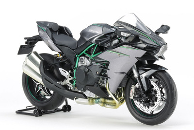 タミヤ、「カワサキ Ninja H2 CARBON」1/12スケールモデル発売へ 画像