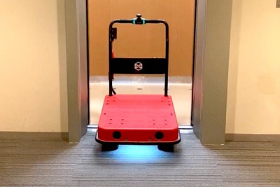 ZMP、新型コロナ軽症者宿泊施設へ物流支援ロボット「CarriRo」を提供 画像