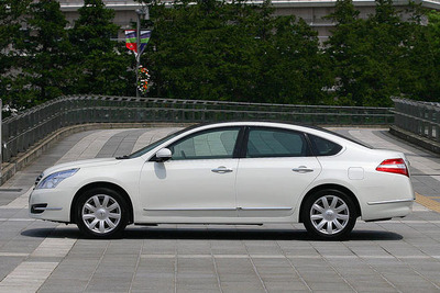 【日産 ティアナ新型発表】先進性と独自性を感じさせるエクステリア 画像