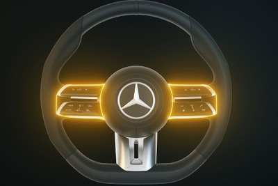 メルセデスベンツ Eクラス クーペ ＆ カブリオレ 改良新型、ドライバーがハンドルを握っているかどうか検知 画像