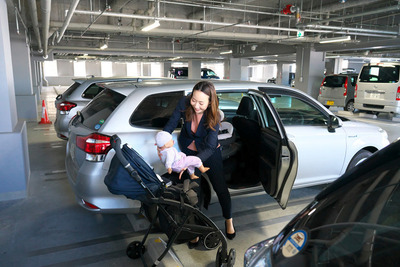 子育て家族向け駐車場を浜松市に開設…駐車幅はゆとりの1.5倍　大和ハウス×コンビ 画像