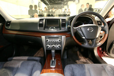 【日産 ティアナ 新型発表】厳しい日本市場で生き残る個性 画像