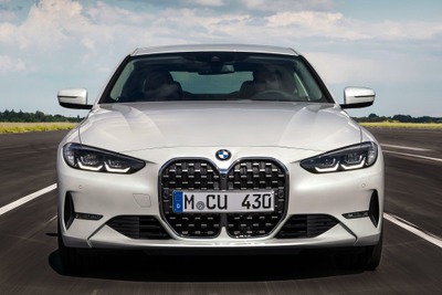 BMW 4シリーズクーペ 新型、縦長グリル採用…欧州発表 画像