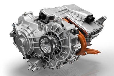 ZF、乗用車向け電動パワートレインの新事業部を設立 画像