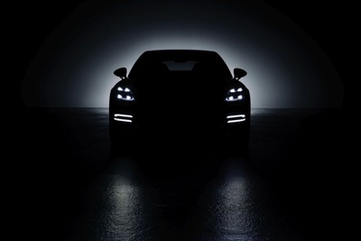 ポルシェ パナメーラ 改良新型のティザーイメージ 発表は8月26日を予定 画像