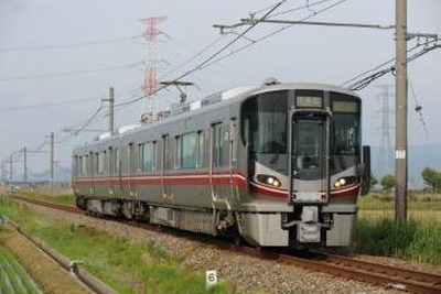 七尾線への521系投入は10月3日…9月27日には七尾駅で展示会 画像