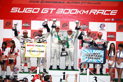 【SUPER GT 第5戦】決勝…NSX 勢エース同士の攻防、18号車が制す 画像