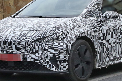 VW ID.3 の強化モデルがスペインから登場?「クプラ エルボーンEV」開発車両をスクープ 画像