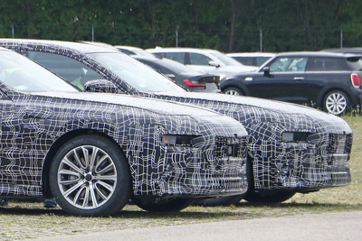 BMW 7シリーズ 次世代モデルが揃い踏み!シャークノーズに歴代最強の650馬力EVも 画像