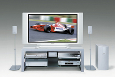 【今日のプレゼント】150万円相当の最新AV機器でトヨタF1を応援しよう 画像