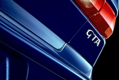 アルファロメオ『GTA』復活!! ---『156/スポーツワゴン』に 画像