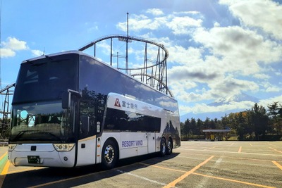 車体に北斎の富士、2階建てバス…富士急グループが高速バス路線に導入 画像