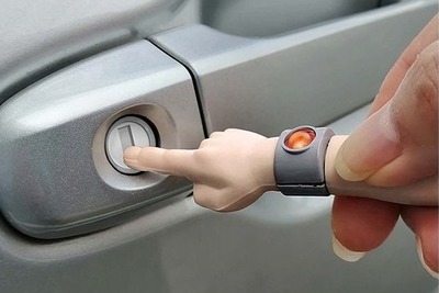 指型静電気除去アイテム「みがわりタッチ君」、ウイルス対策商品として8年ぶりに復刻 画像