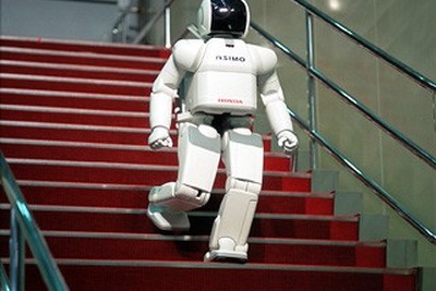 【新聞ウォッチ】ホンダ流ワークシェア---本社受付に『ASIMO』配属 画像