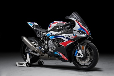 【BMW M 1000RR】4輪の高性能チューニング、“M”がバイクになった 画像