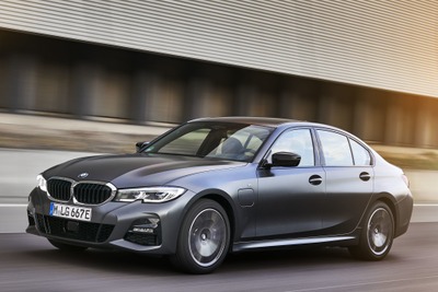 BMW 3シリーズ に入門PHV「320e」、燃費は76.9km/リットル…3月に欧州設定 画像