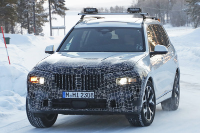 BMW X7 改良新型に水素レンジエクステンダーも!? 湾曲ダッシュボード採用なるか 画像