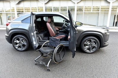 【マツダ MX-30 EV】車いすの積み込みや運転のしやすさを考えた自操車「Self-empowerment Driving Vehicle」 画像