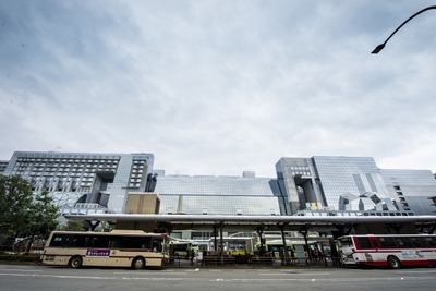 京都市で1路線をすべてEVバスで運行　京阪バス 画像