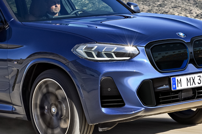 電動SUVにも「Mスポーツ」!? BMW iX3 改良デザインを大胆予想 画像