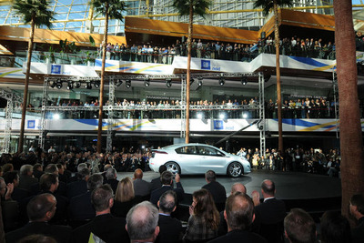 GMの新型ハイブリッドカー、シボレー ボルト がデビュー 画像