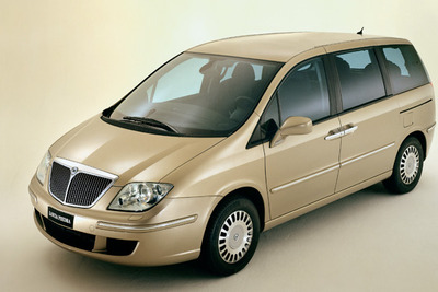 【ジュネーブショー2002出品車】ランチア『フェドラ』……ファーストクラスMPV 画像