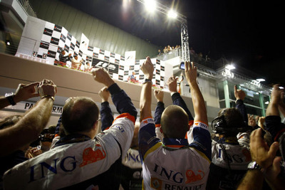 【F1シンガポールGP】決勝…ナイトレース初のウィナーはアロンソ 画像