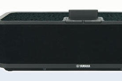 ヤマハ、iPod専用ポータブルプレーヤードックを発売 画像