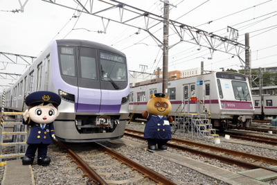 東京メトロ半蔵門線に新型車両 18000系 登場…アルミ車体「A-train」規格、8000系置き換え 画像