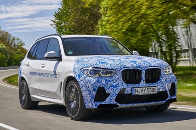 BMW『X5』ベースの燃料電池車、トヨタとシステムを共同開発 2022年後半に発売へ 画像