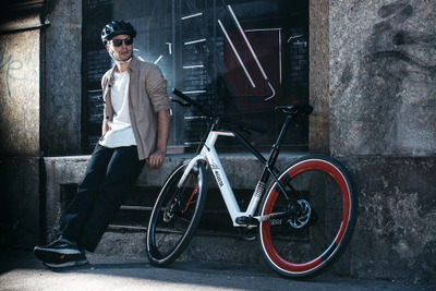 MVアグスタがeバイク『アモ』を発表---街を速く、スタイリッシュに 画像