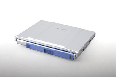パナソニック、燃料電池システムをコンパクト化 従来の半分に 画像