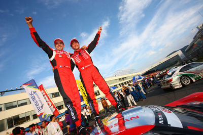 【SUPER GT 第8戦】決勝…NSX勢 ドタバタ、GT-R 23号車が勝利 画像