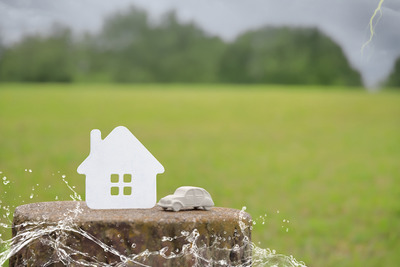 輸入車オーナーの1割以上が台風被害経験あり、対策は「屋内駐車場への移動」 画像