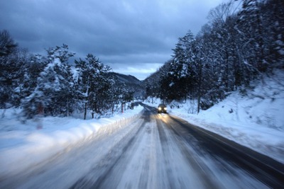 冬に増える救助依頼はガス欠・立ち往生・追突事故：ドライバーにできること 画像