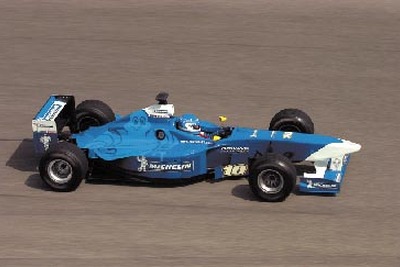 【今日のプレゼント】ミシュランが「求む、F1ドライバー5名」の驚愕キャンペーン 画像