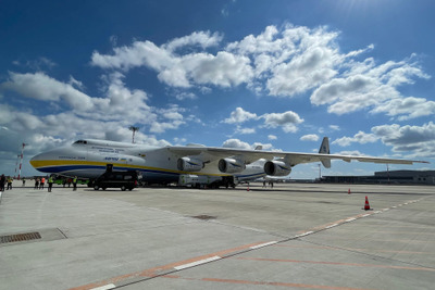 世界最大の飛行機、破壊される…ロシアによるウクライナ侵攻で 画像